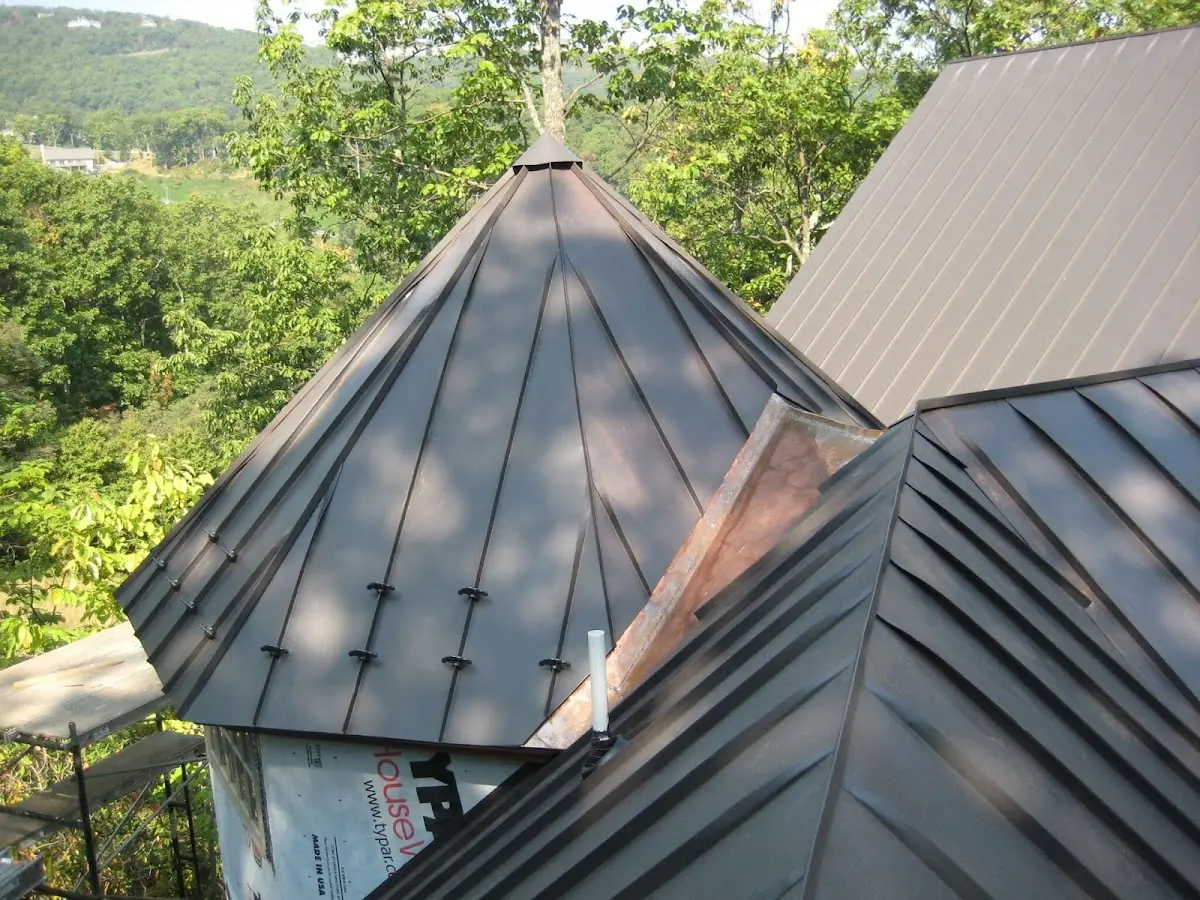 Professional Roof Tarp Installation by Craftsman Roofing in Haywood